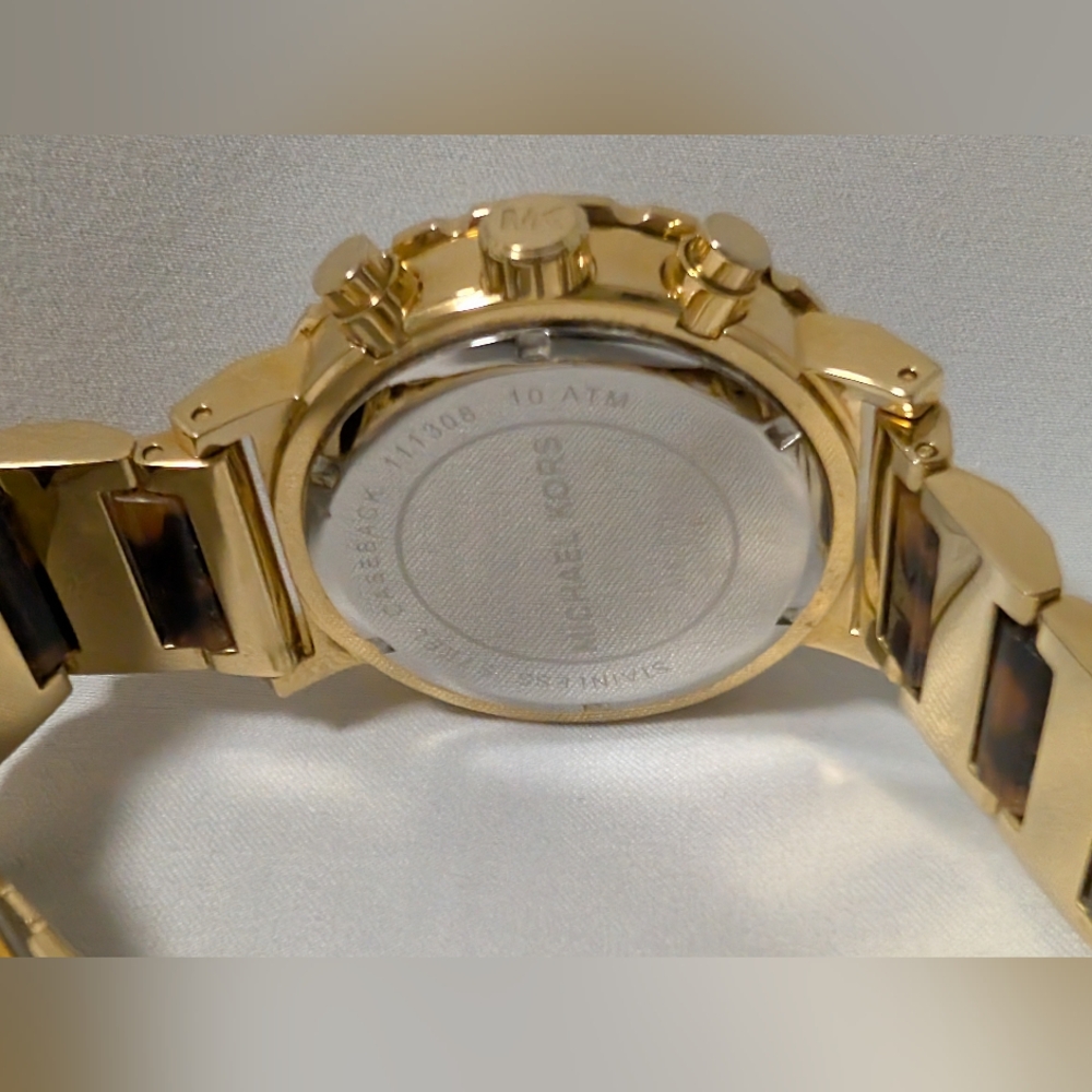 Michael Kors Chronograph Tortoise Acetate & Gold-tone Watch. New Battery - Picture 9 of 10